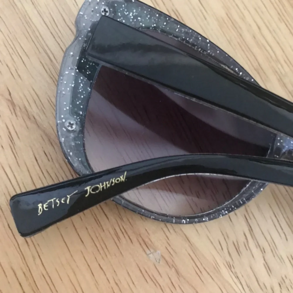 Betsey Johnson Women’s Black Glittered Sunglasses